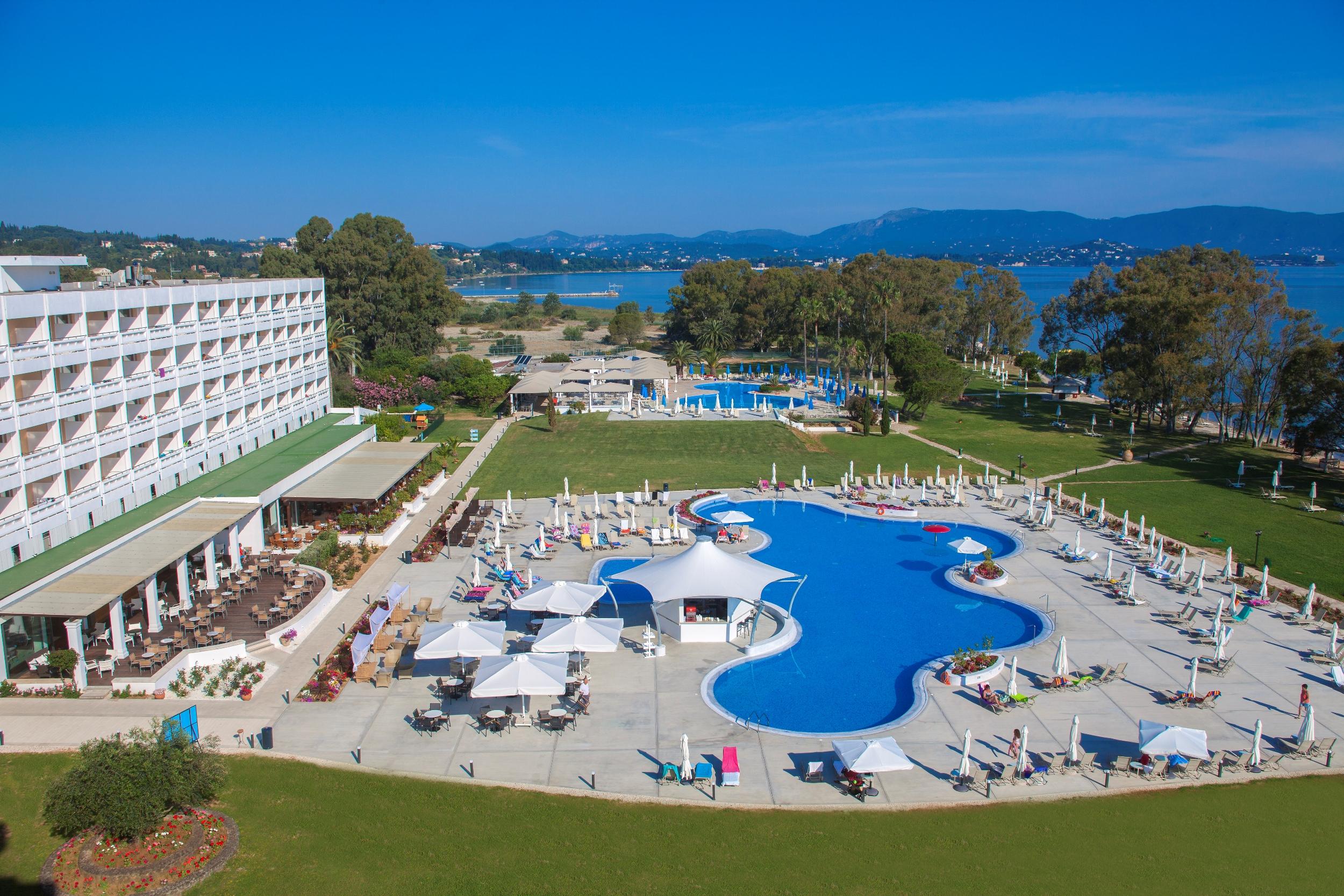 Iberostar Kerkyra Golf Hotel Pótamosz Kültér fotó